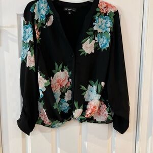 Ladies Size Medium INC International Concepts Black Blouse with Floral Design